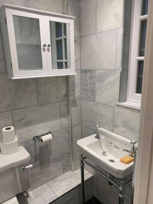 South Kensington Studio Лондон Екстер'єр фото